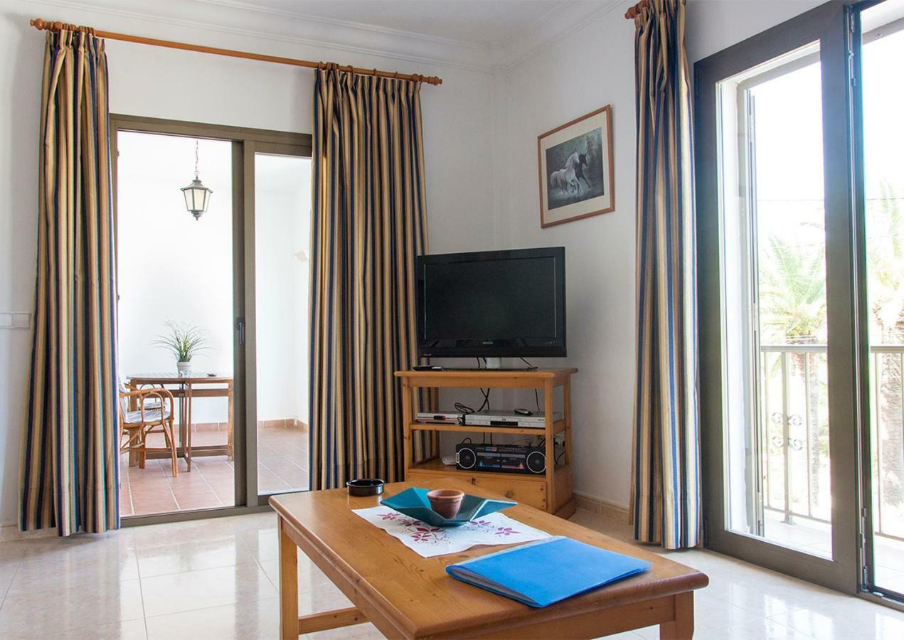 Apartamentos Vista Al Puerto Cala Figuera  Kültér fotó