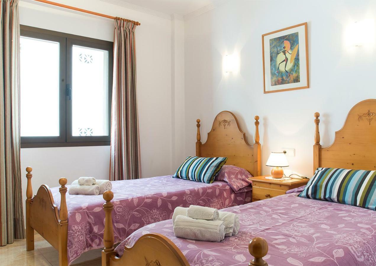 Apartamentos Vista Al Puerto Cala Figuera  Kültér fotó