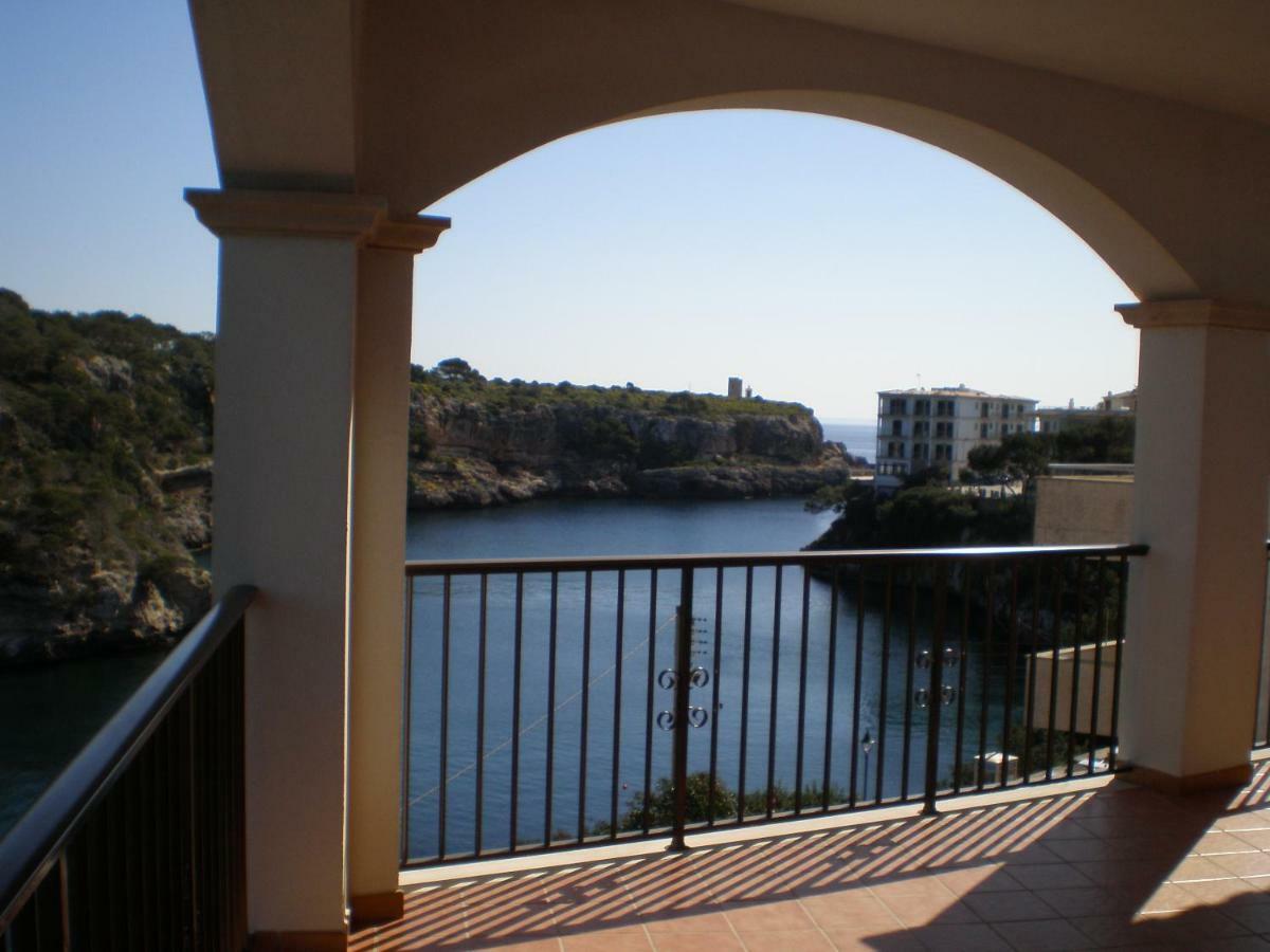 Apartamentos Vista Al Puerto Cala Figuera  Kültér fotó